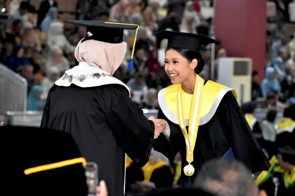 Unsoed Wisuda 573 Lulusan pada Periode ke-159, Rektor Tekankan Tiga Pesan Kehidupan bagi Wisudawan